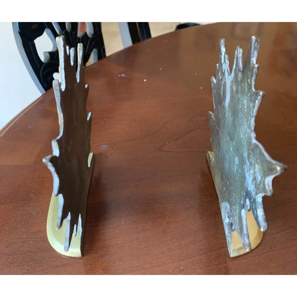 Two Brass Leaf Book Ends‎